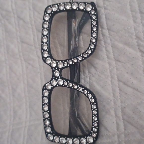 Accessories - Glasses with bling!!